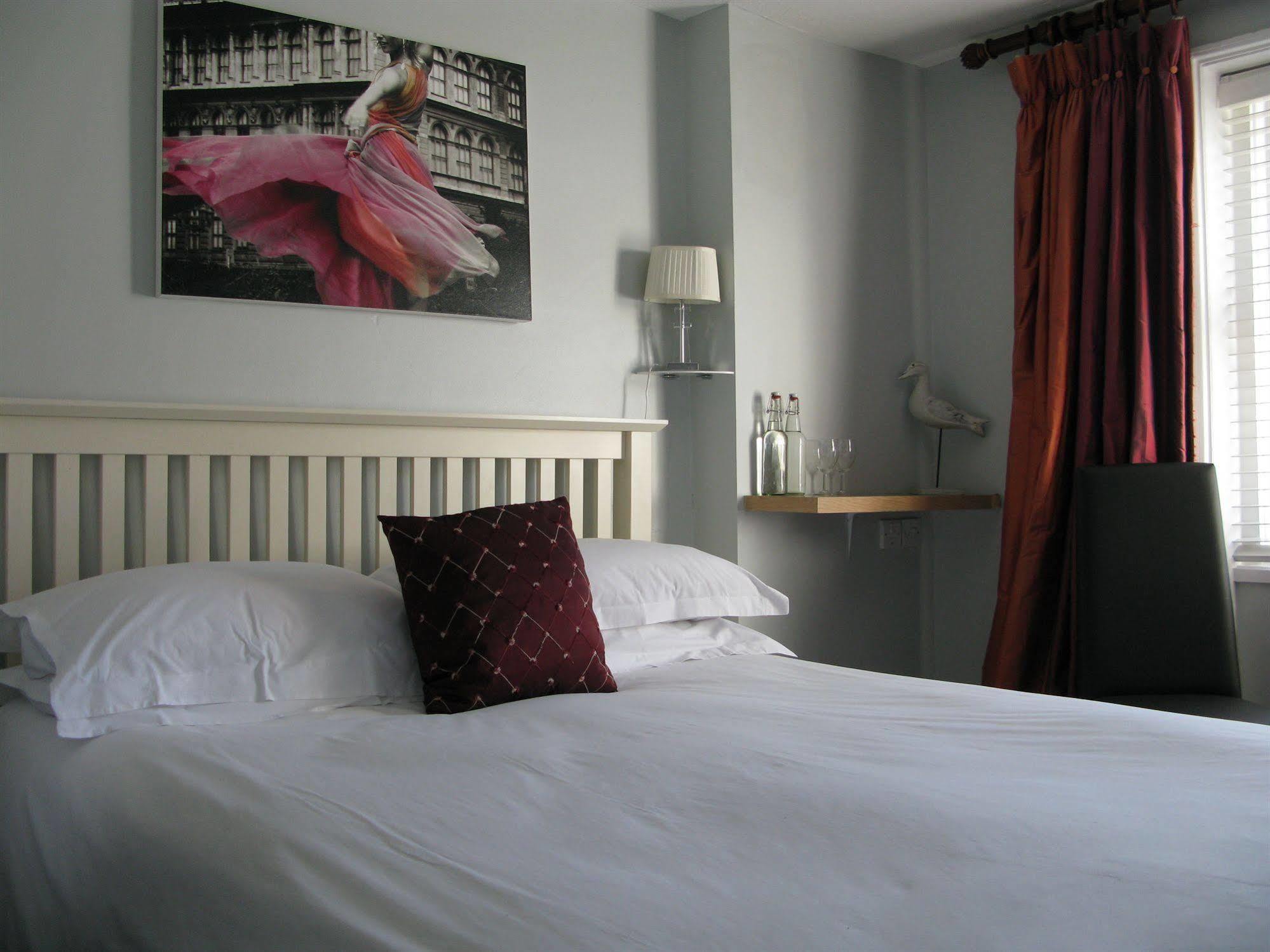Oyo Lifestyle Hotel Sea Breeze Hove Exterior foto
