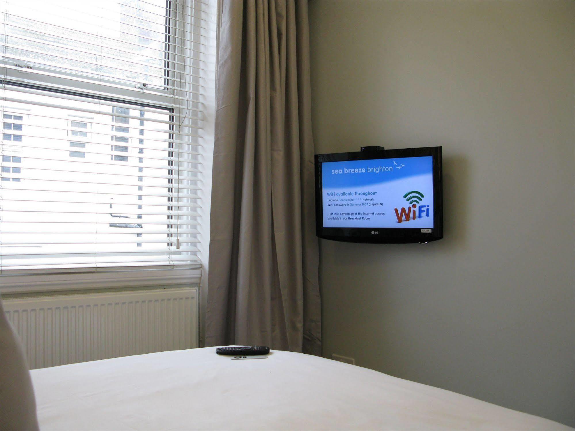 Oyo Lifestyle Hotel Sea Breeze Hove Exterior foto