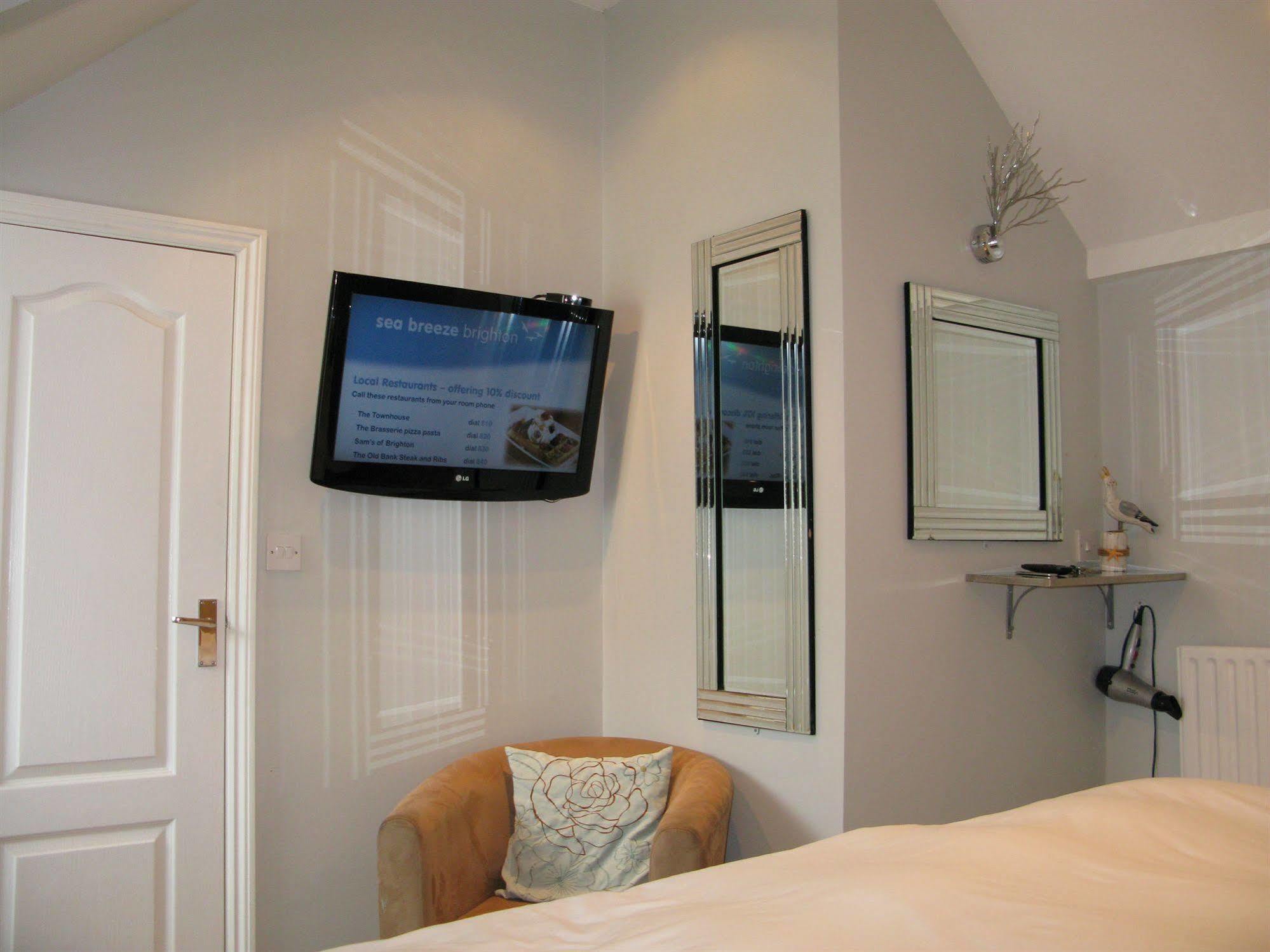 Oyo Lifestyle Hotel Sea Breeze Hove Exterior foto