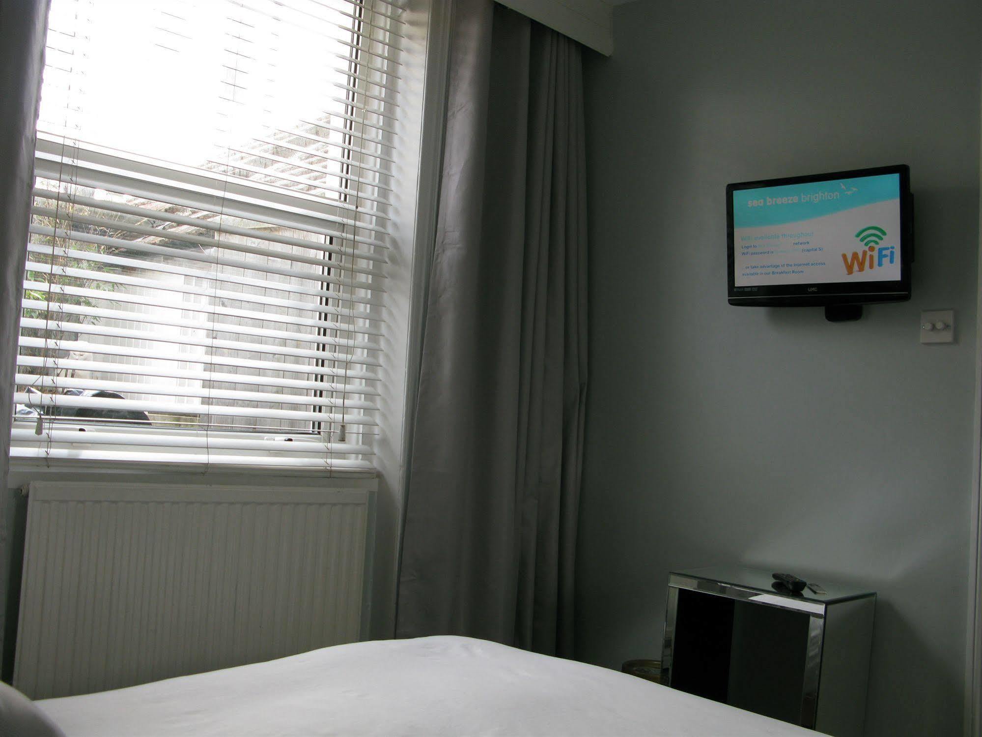 Oyo Lifestyle Hotel Sea Breeze Hove Exterior foto