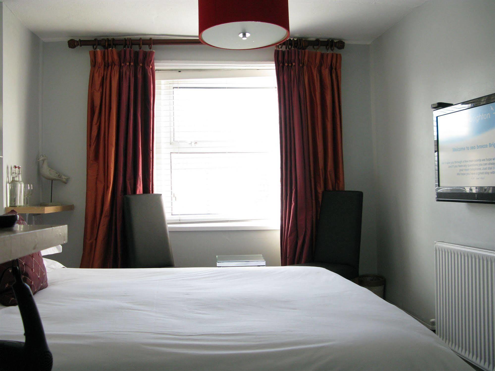 Oyo Lifestyle Hotel Sea Breeze Hove Exterior foto